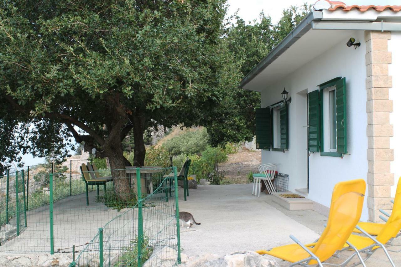 Villa " Davorka" พอดโกรา ภายนอก รูปภาพ